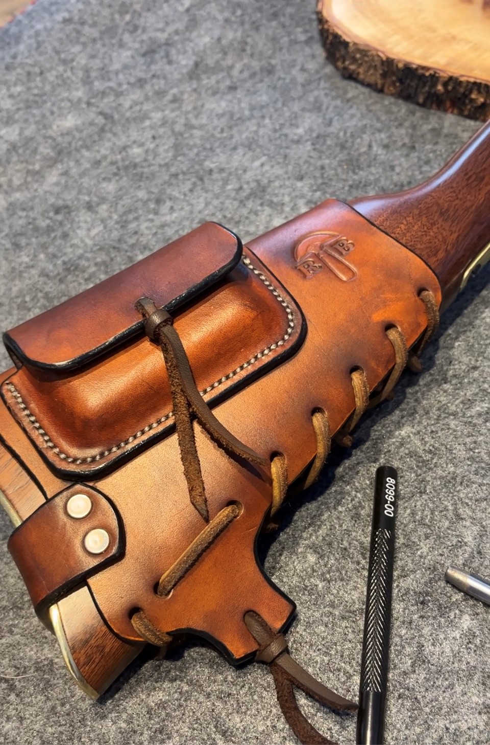 Henryrifle-buttstock-leather-handmade