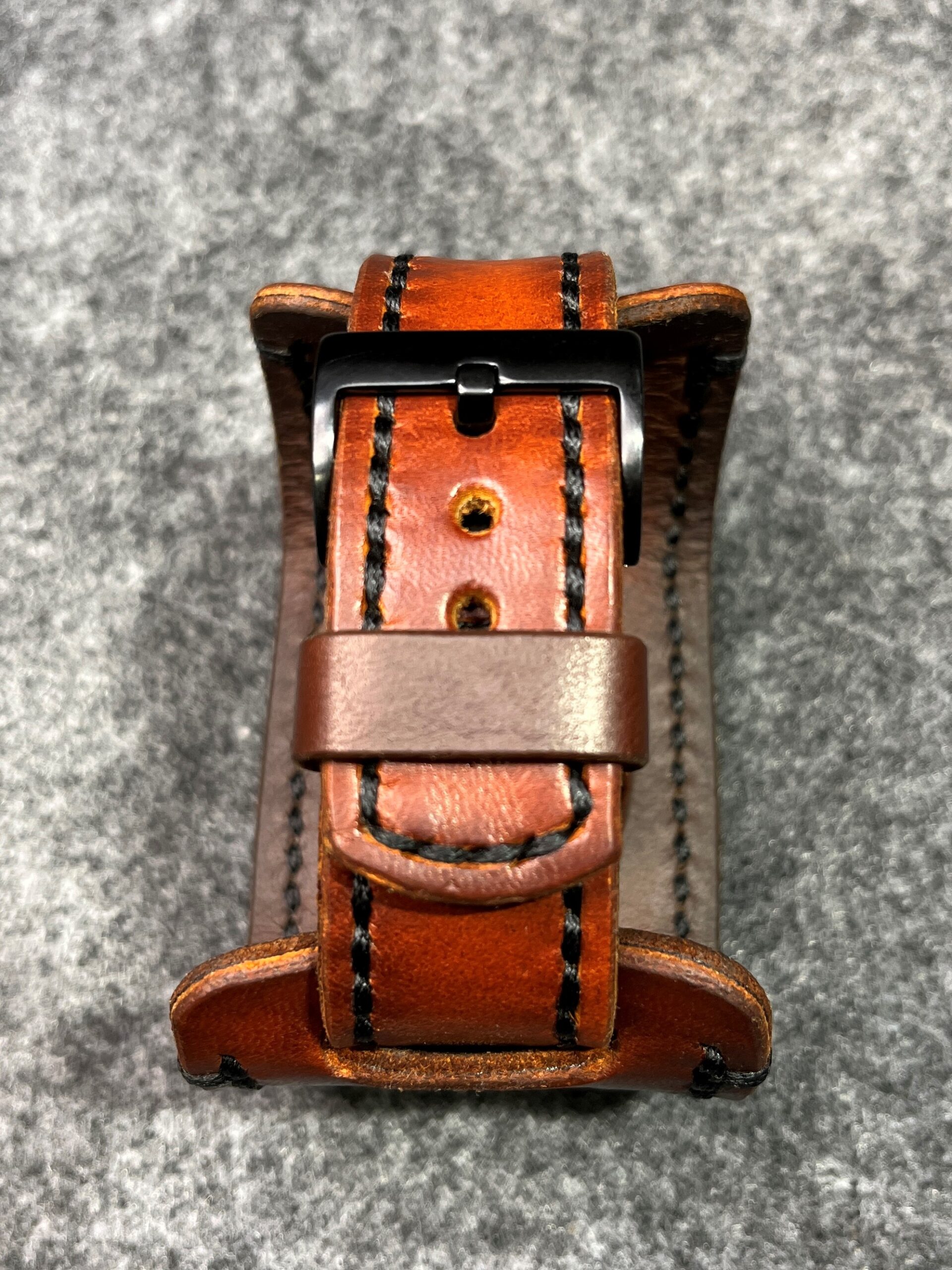 https://vancouverislandleathercraft.com/wp-content/uploads/2023/03/apple-watch-2-scaled.jpg